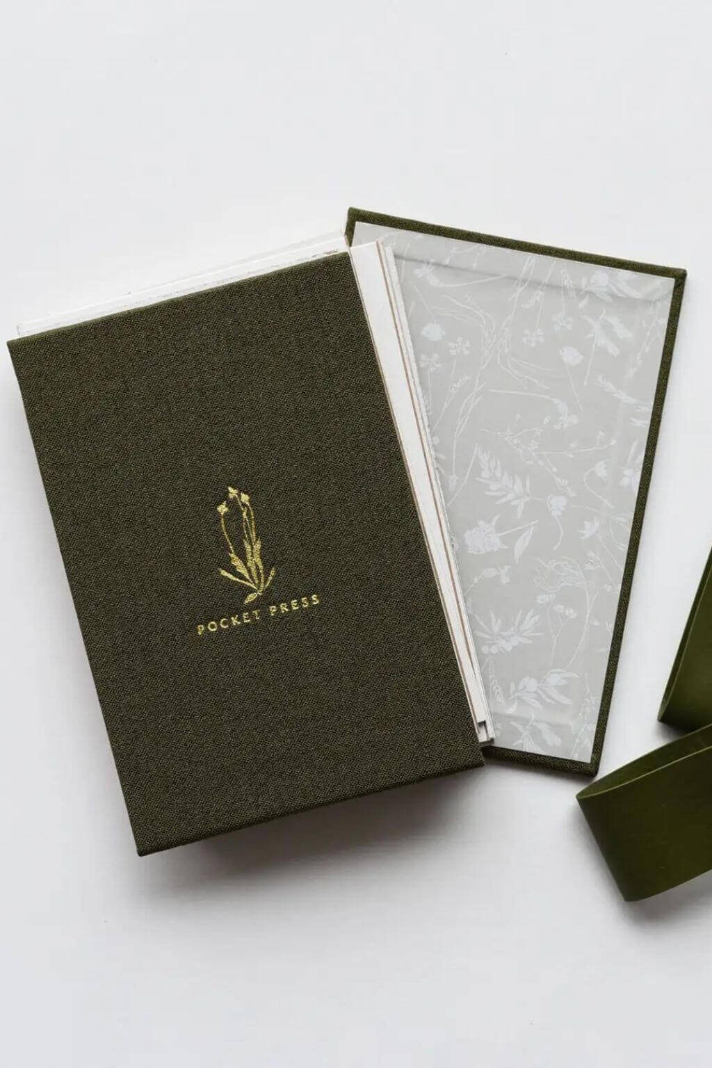 Pocket Flower Press | Botanical Flower Preservation Press