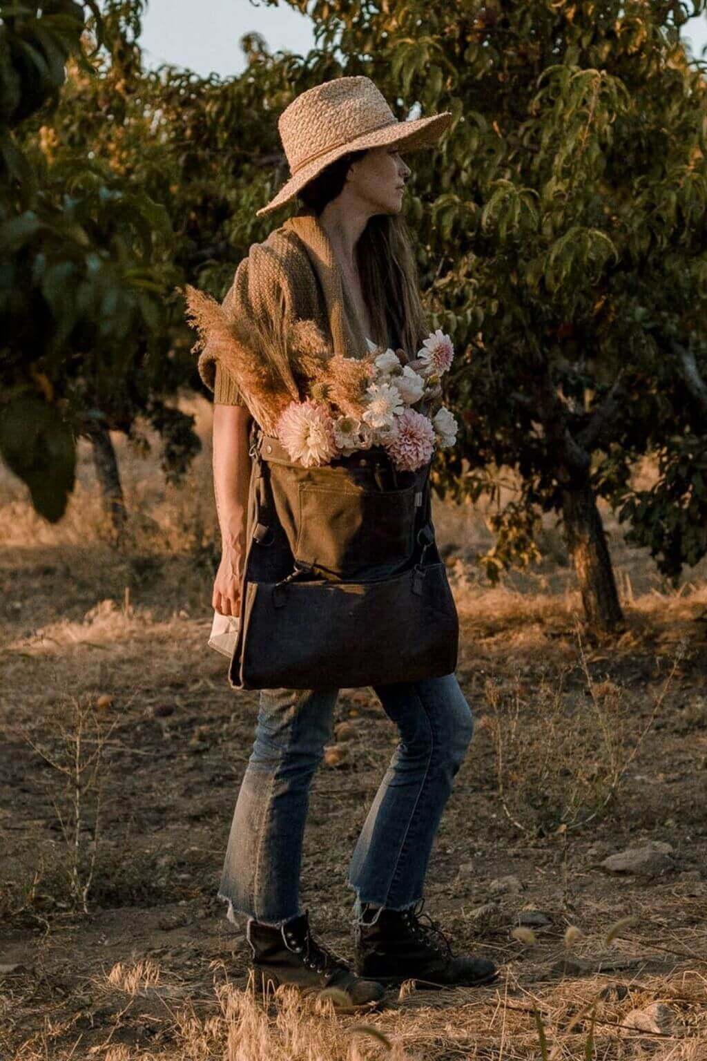 Harvesting + Gathering Market Tote | Garden + Foraging Bag
