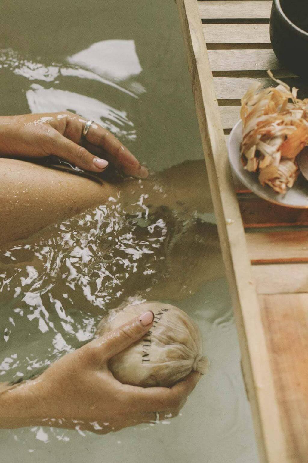 Hinoki Japanese Cypress Bath Flakes