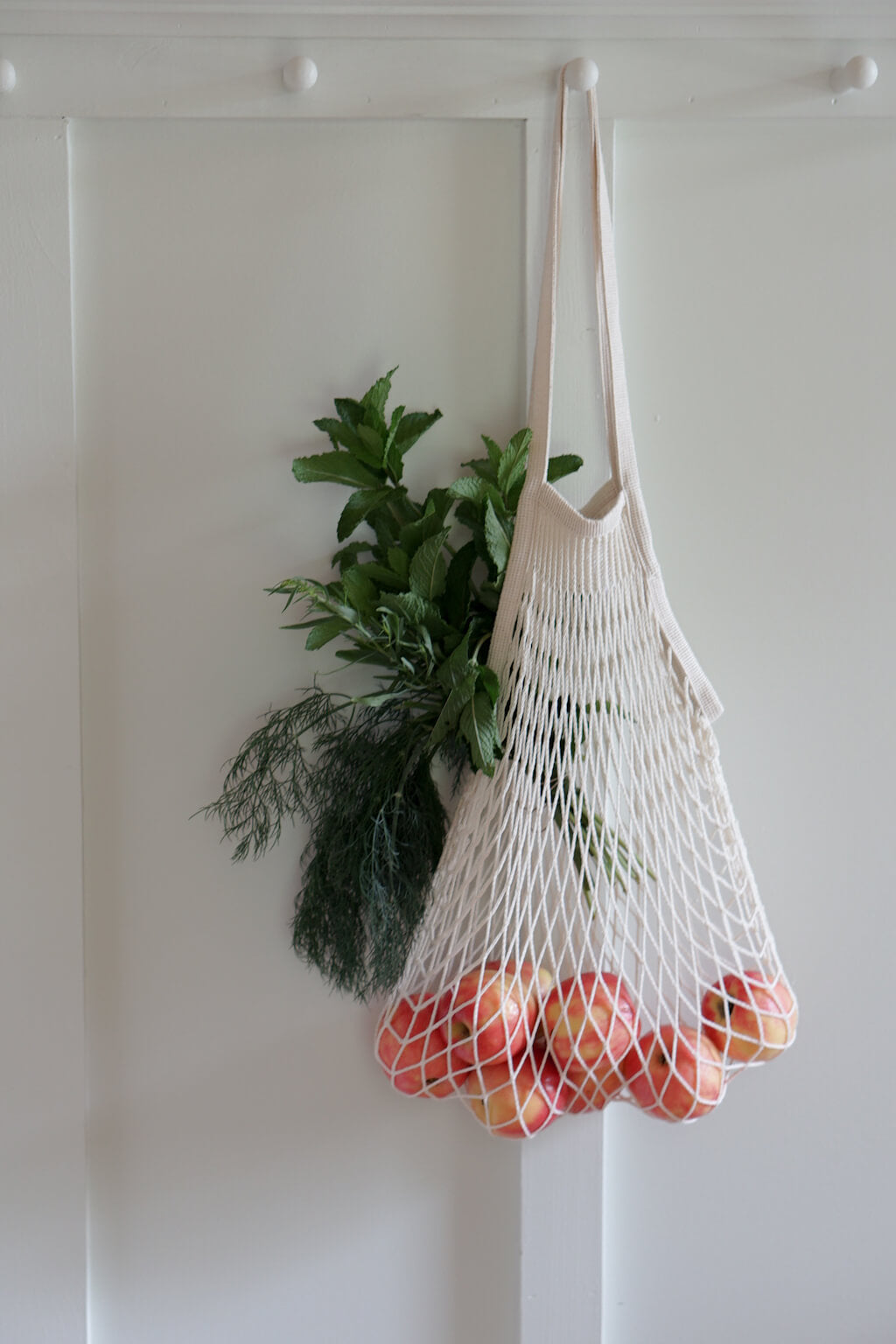 filt french market bag cotton net shopper with apples