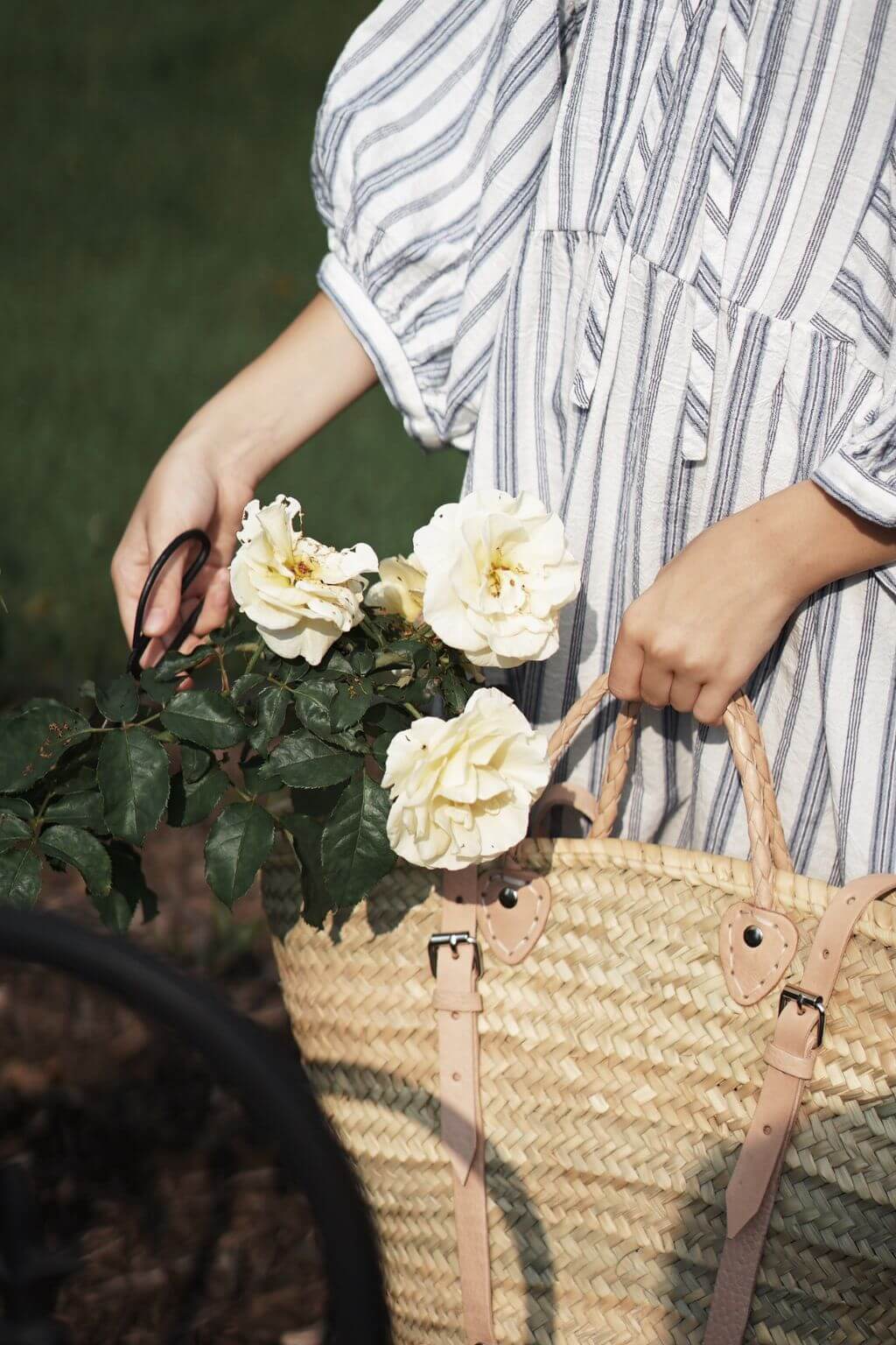 Woven Market Basket Backpack | French Harvesting Basket with Natural Leather Straps