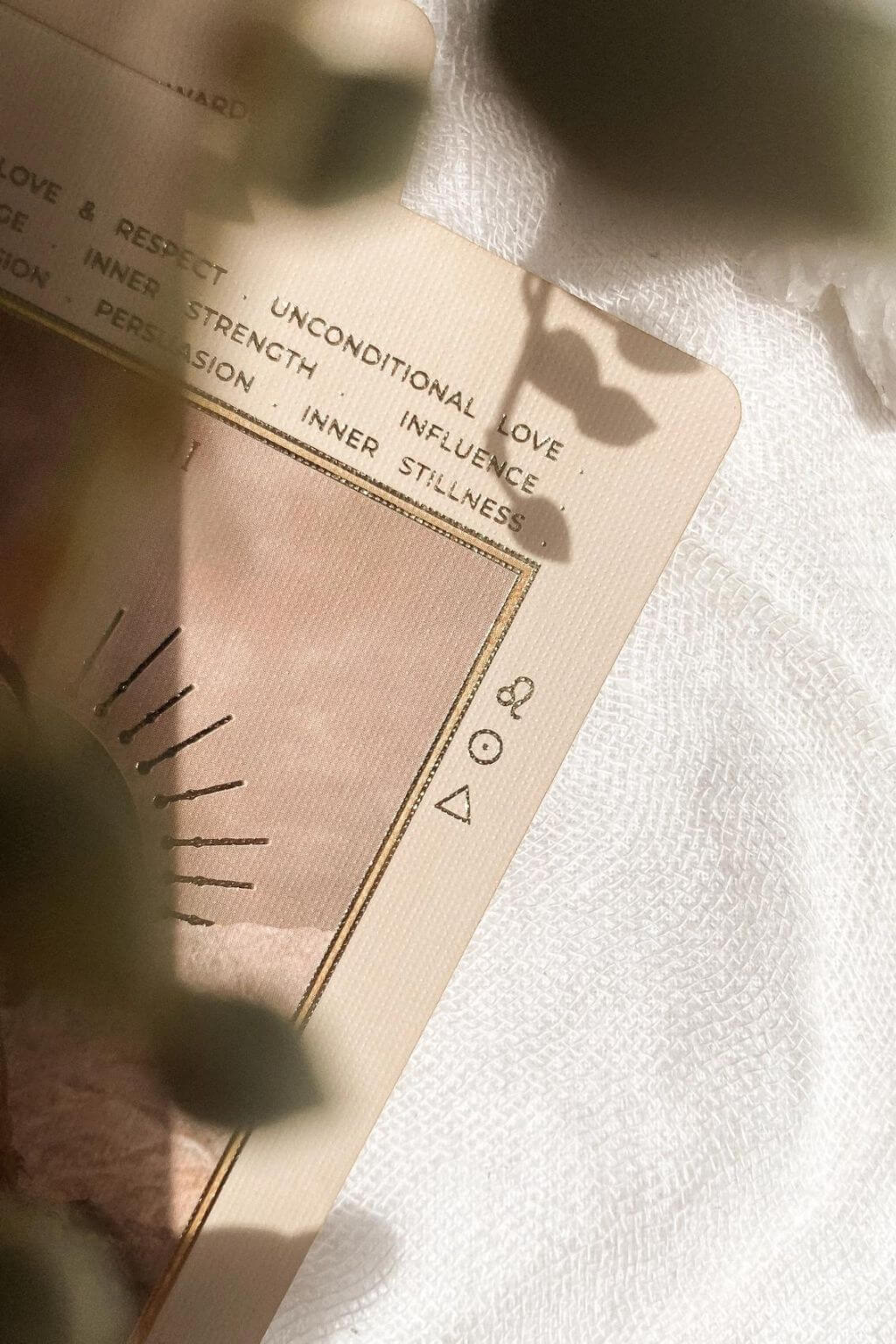 Lucid Dreams Beginner Tarot Deck with Keywords | Beige Edition IV