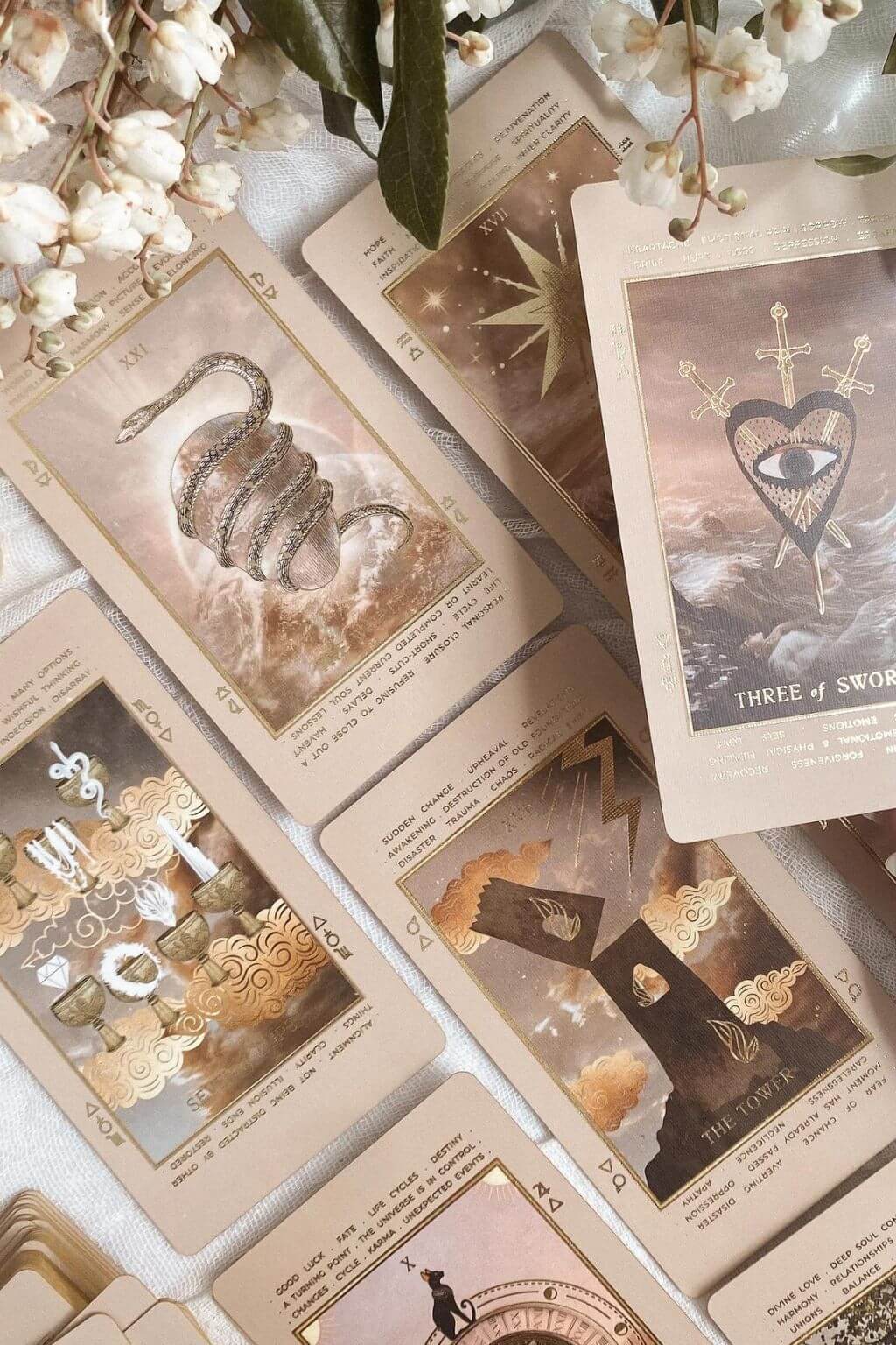 Lucid Dreams Beginner Tarot Deck with Keywords | Beige Edition IV